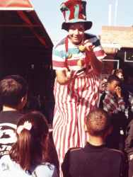 Jay Jay the clown juggling with juggling balls